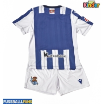Real Sociedad Heimtrikotsatz Kinder 2025-26 Kurzarm (+ Kurze Hosen)